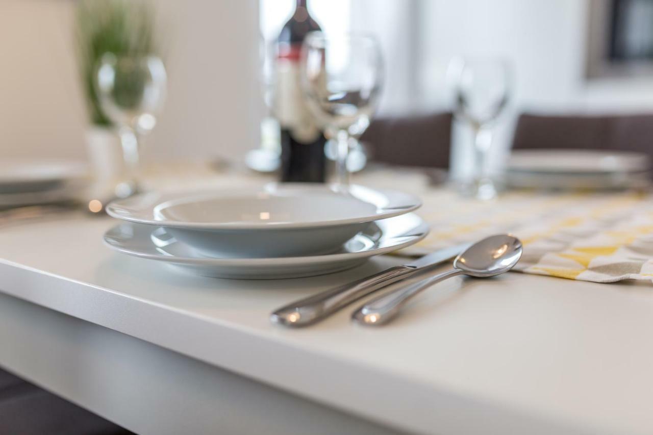Apartment Elegance คิร์ก ภายนอก รูปภาพ